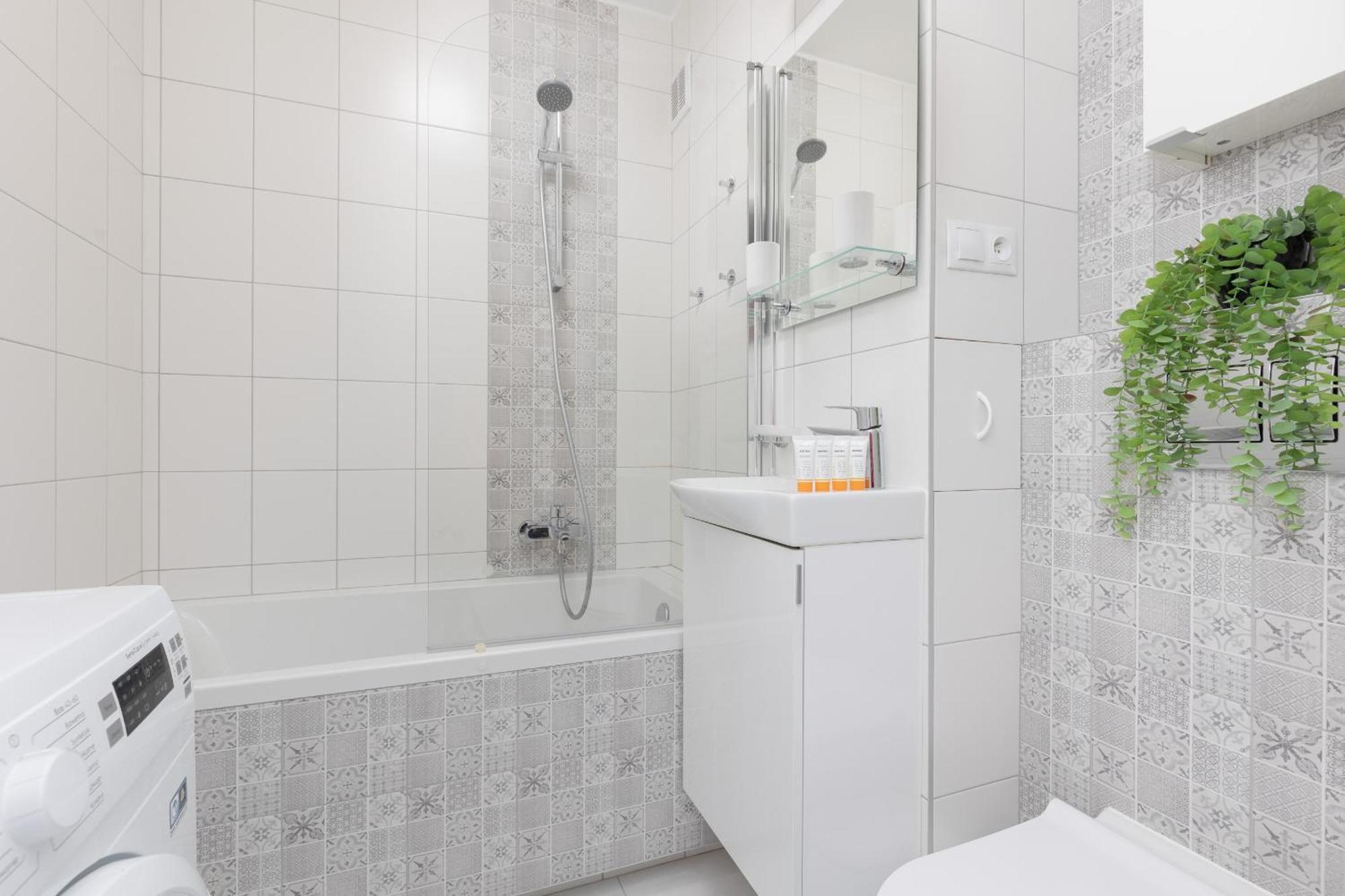 Апартаменти Stylish With Balcony Zoliborz By Renters *