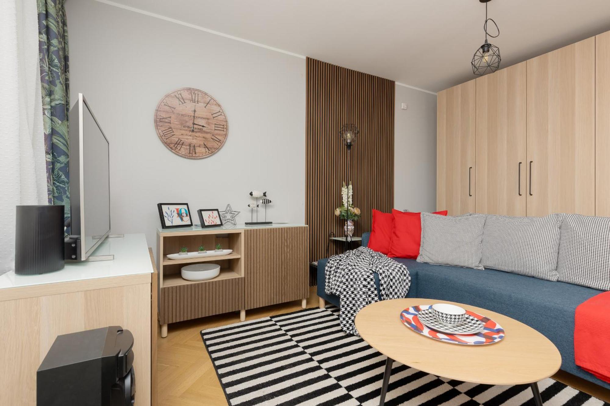 Stylish With Balcony Zoliborz By Renters Варшава